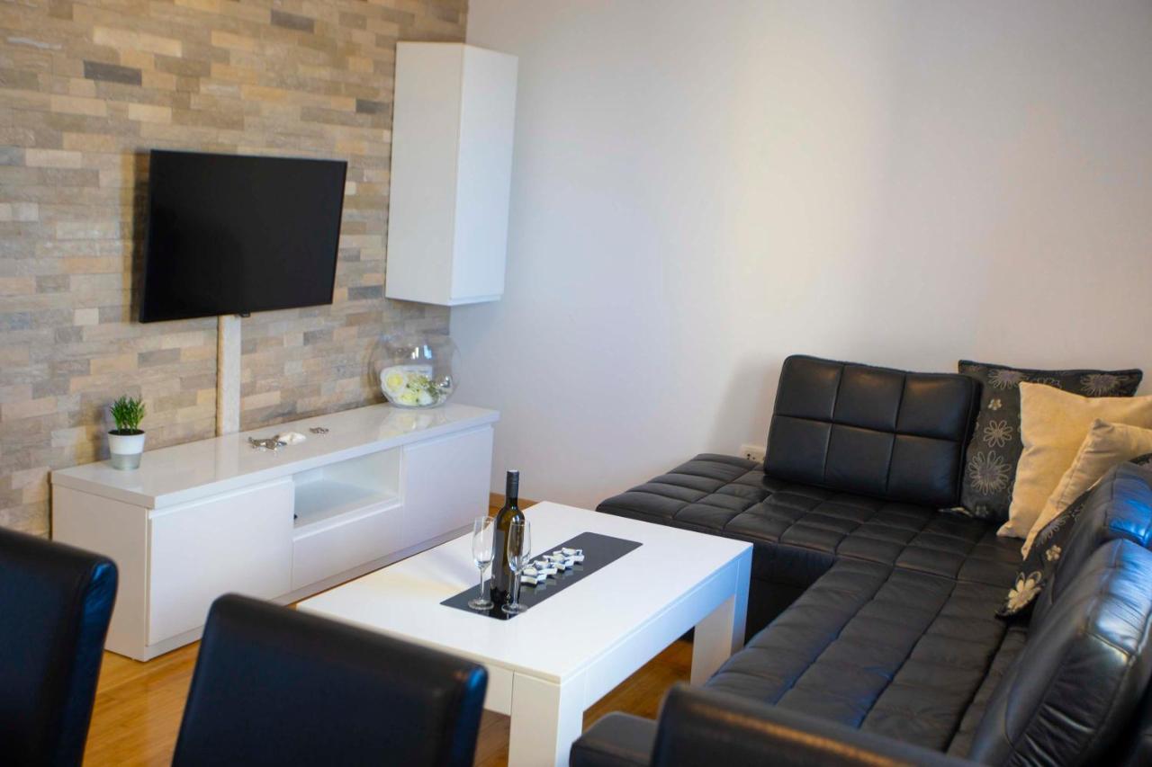 Apartment Lauc Макарска Екстериор снимка