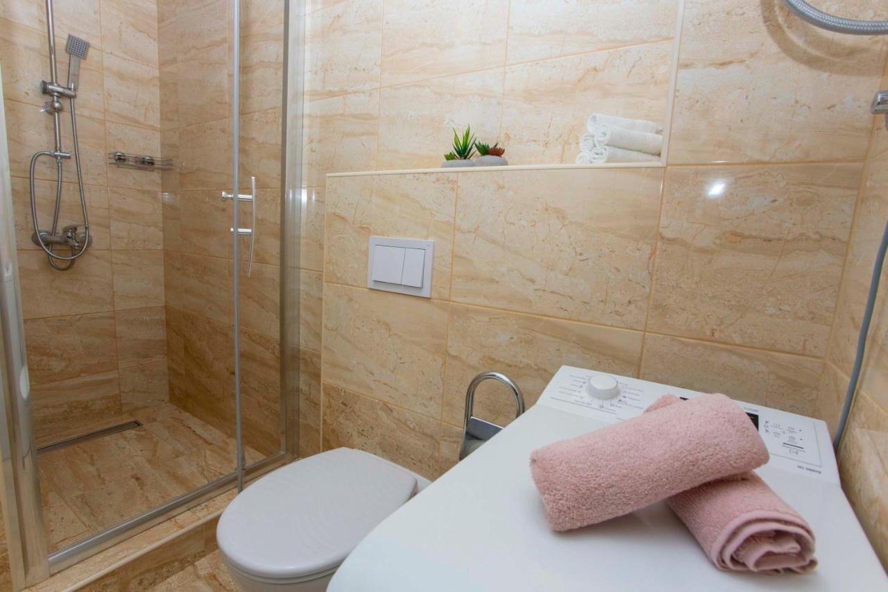Apartment Lauc Макарска Екстериор снимка