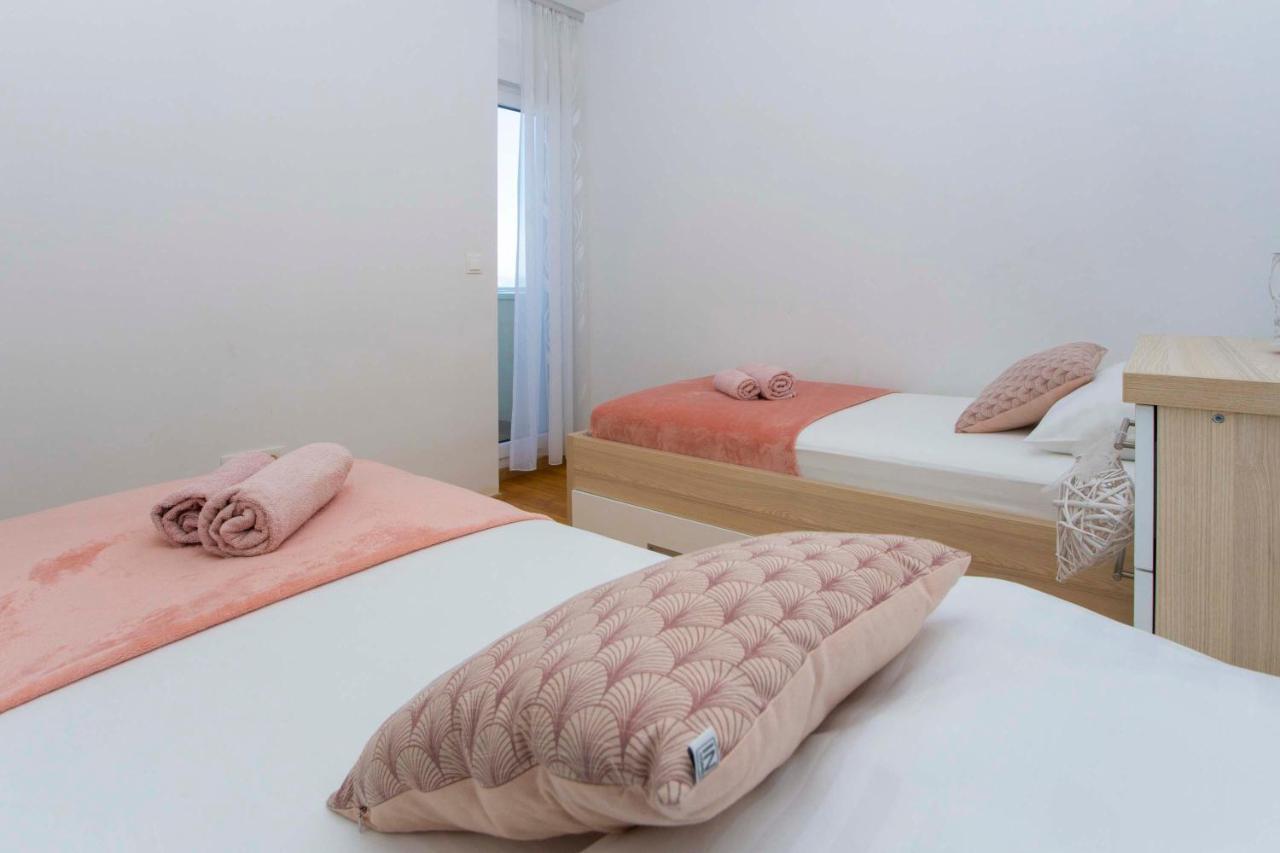 Apartment Lauc Макарска Екстериор снимка