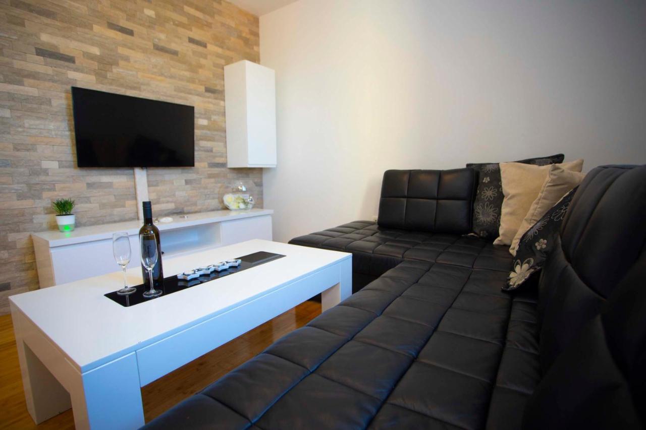 Apartment Lauc Макарска Екстериор снимка