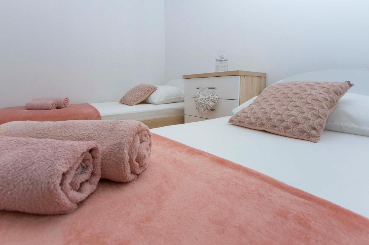 Apartment Lauc Макарска Екстериор снимка